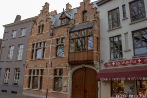 Walking tour through Brussels.